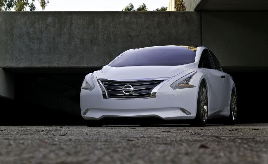  Nissan Ellure Concept 2010 года  (фото 45 из 52)
